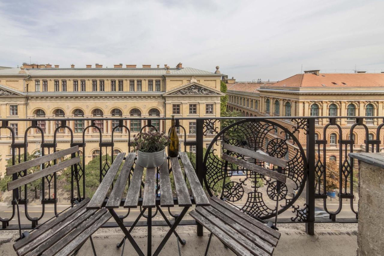 Astoria Balcony Apartment بودابست المظهر الخارجي الصورة